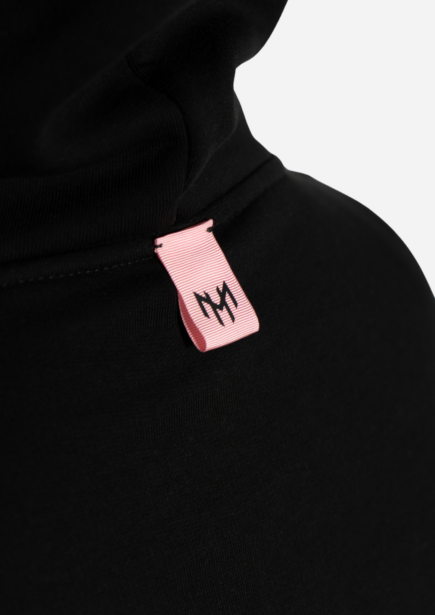 Schwarzer Oversize Hoodie “Hoffnung Stirbt Nicht“