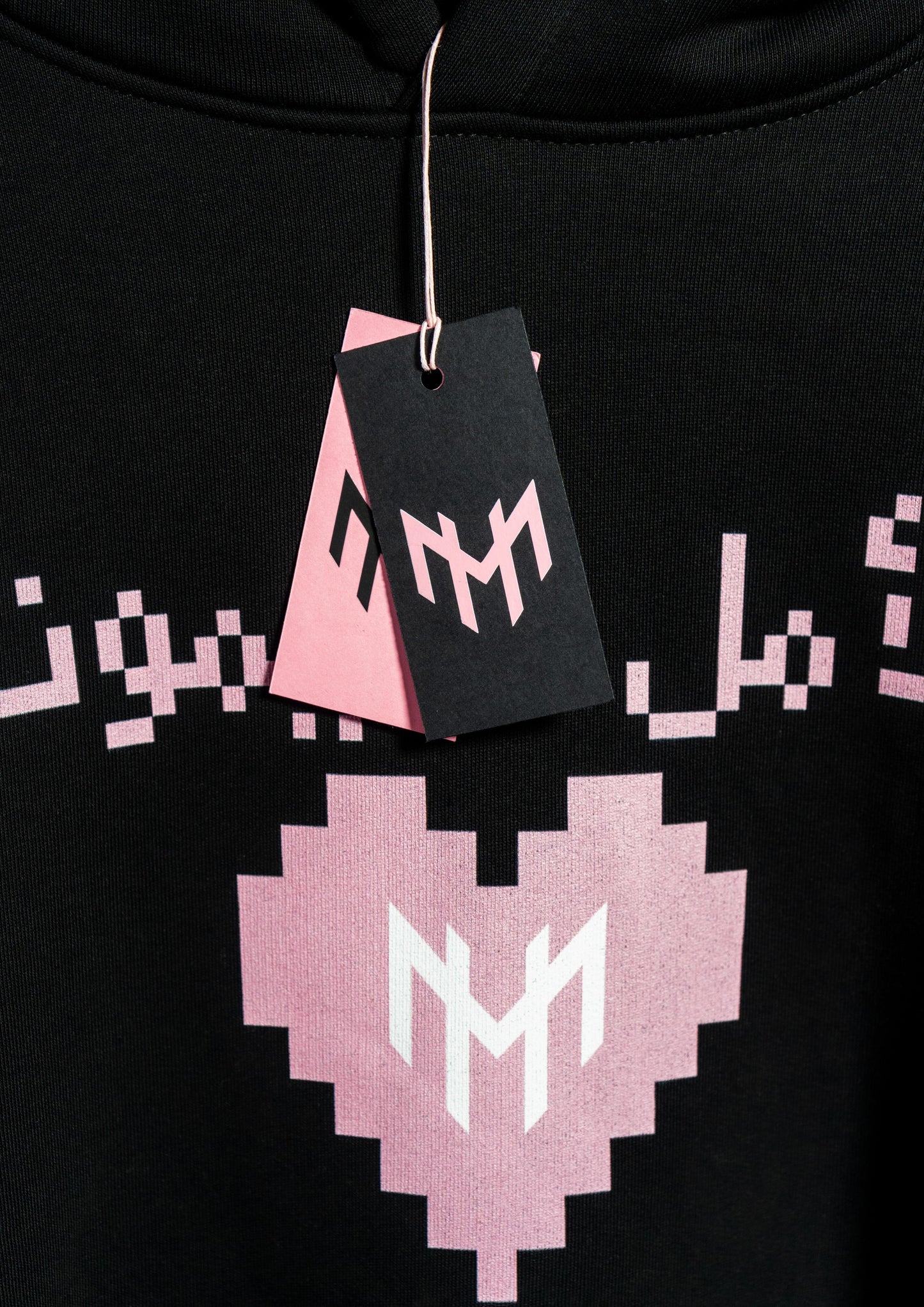 Schwarzer Oversize Hoodie “Hoffnung Stirbt Nicht“